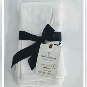 Hearth & Hand With Magnolia Napkins set 4pcs